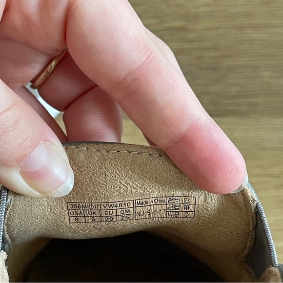 Vionic Midi Slip-On Sneaker Shoe Gray Suede Women's Size 8 - Picture 6 of 7